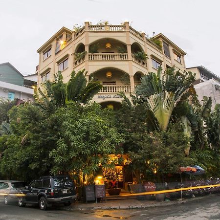 Anise Hotel And Restaurant Phnom Penh Exterior foto