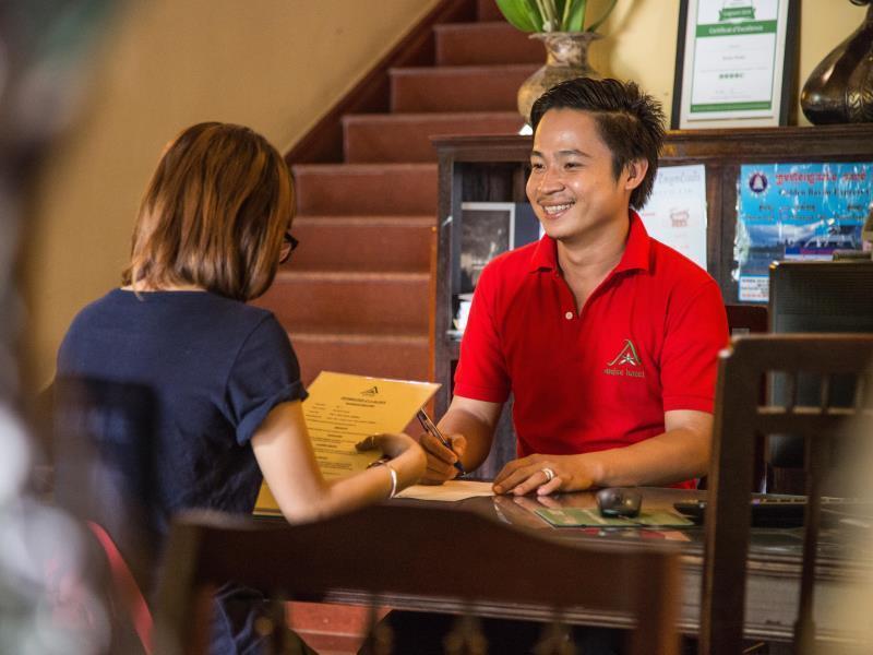 Anise Hotel And Restaurant Phnom Penh Exterior foto