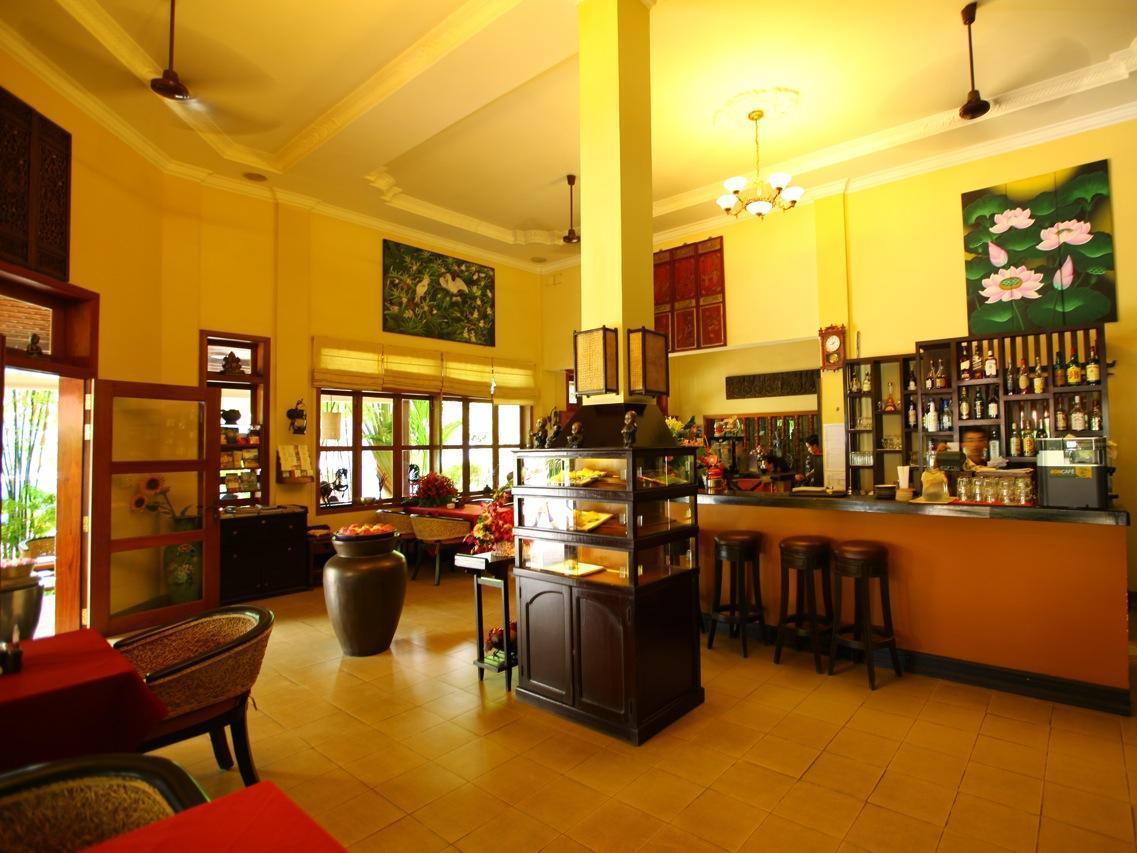 Anise Hotel And Restaurant Phnom Penh Exterior foto