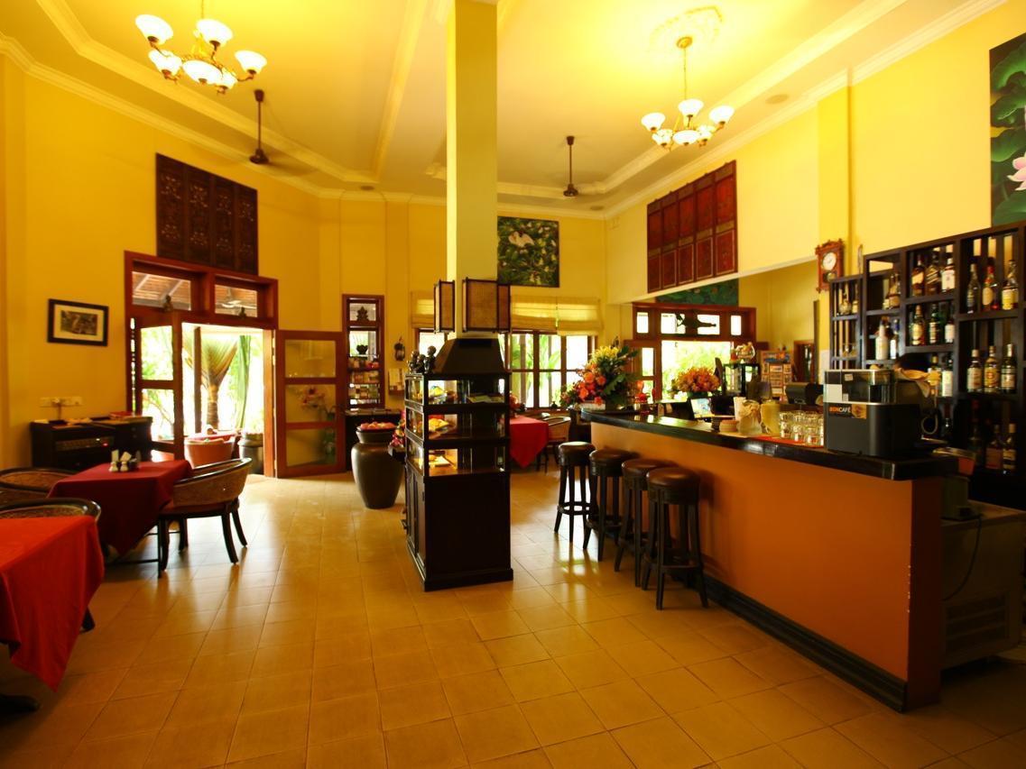 Anise Hotel And Restaurant Phnom Penh Exterior foto